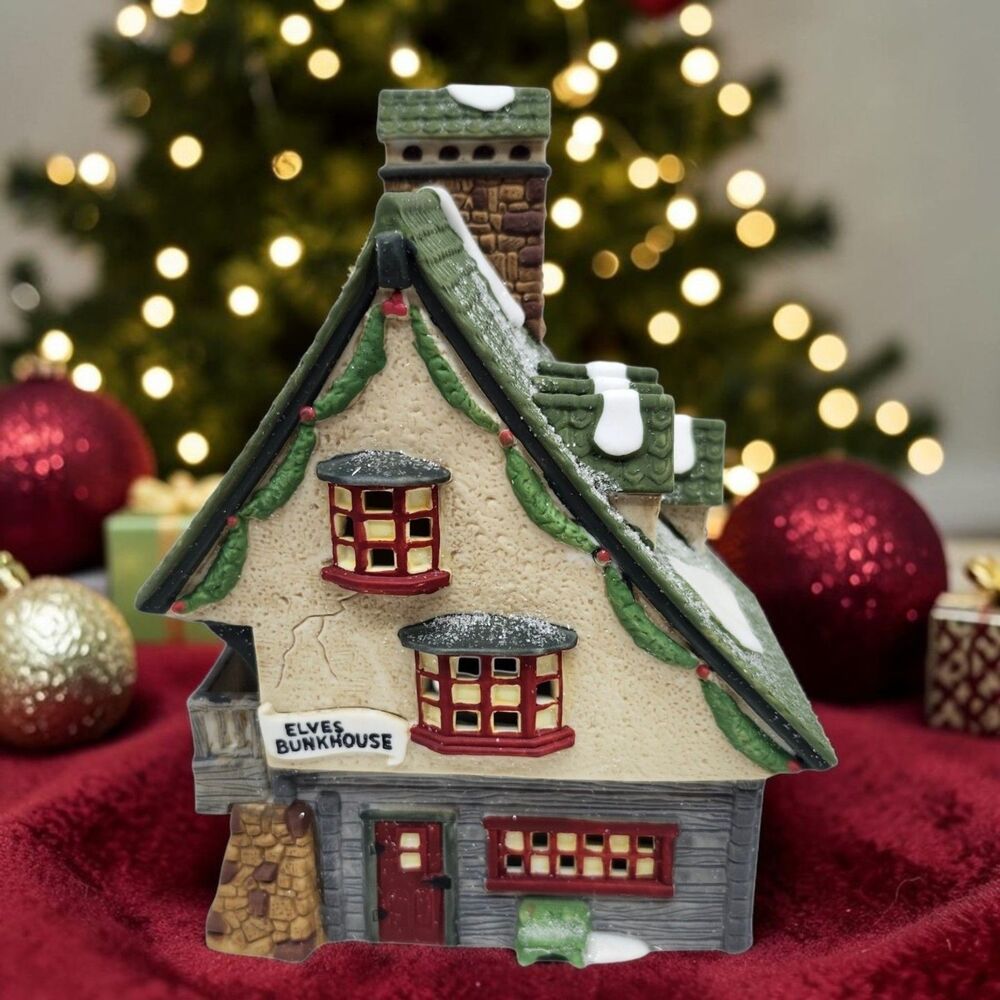 Dept 56 North Pole Series Elfin Bunkhouse Porcelain Village Vintage 90 #5601-4